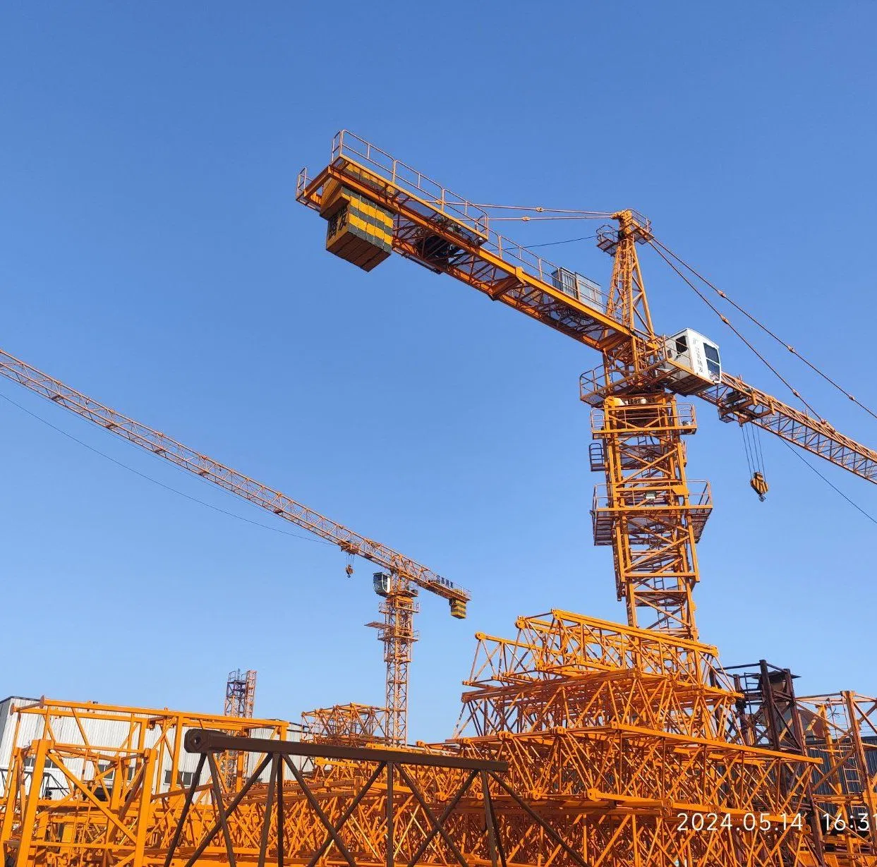 Second Hand Building Machine Equipment Used Heavy Tower Crane Construction Machinery Price