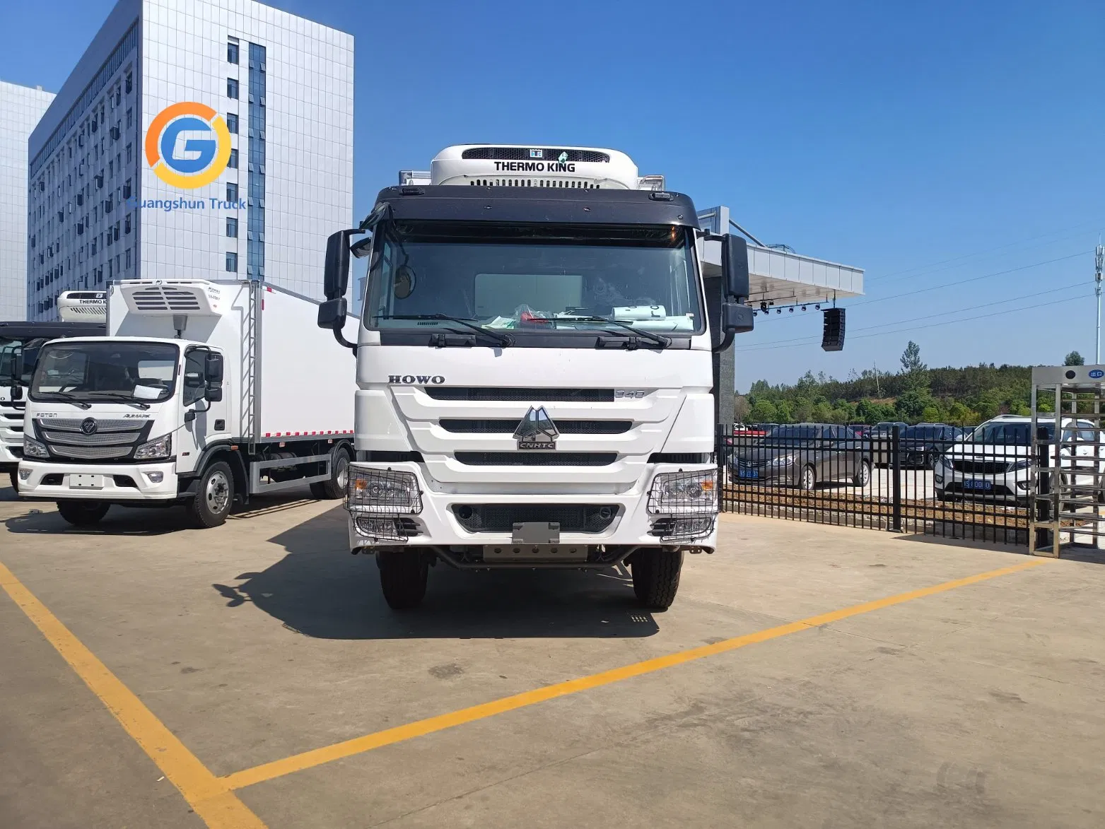 Dongfeng Sinotruk Jmc JAC Foton 20cbm 22cbm Theromo King Carrier Cold Refrigerator Ice Cream Truck Food Van Refrigerator Refrigerated Freezer Truck for Sea Food