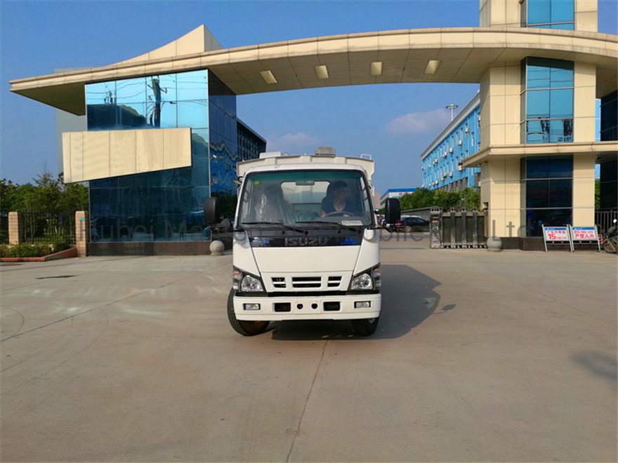 Isuzu 4cbm Water Tank 5cbm Garbage Tank High Pressure Road Washing Truck Isuzu 130HP Euro 5 Road Sweeper Truck