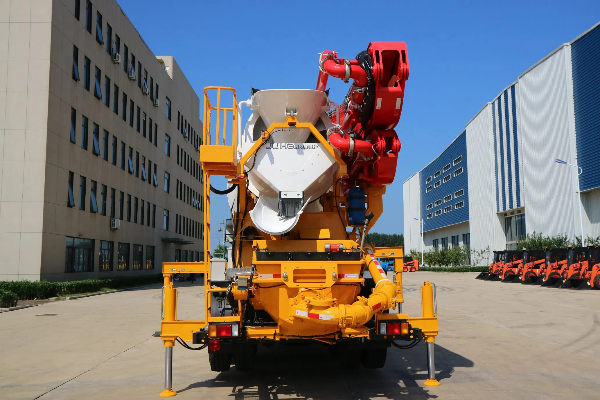 Jiuhe Multifunctional Integrated 30m Mixer Pump Truck Concrete Mixing Machine Concrete Pump