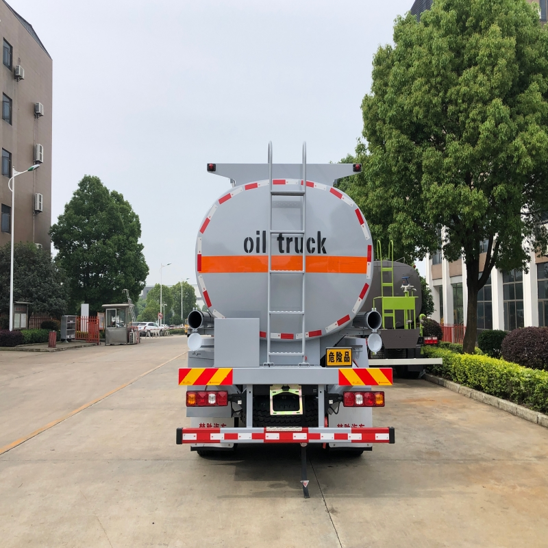 Shacman 12, 000L Fuel Tanker Truck Fuel Tank Truck Oil Tank Truck Oil Tanker Truck Fuel Delivery Truck Oil Delivery Truck Tank Semi Trailer Fuel Dipenser Truck