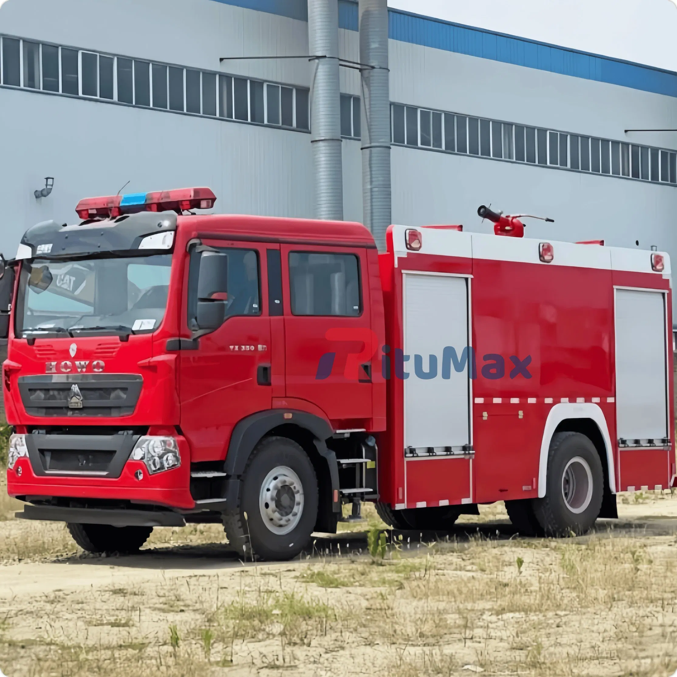 Hot Sale HOWO Sinotruck I Suzu 4X2 4X4 Fire Fighting Heavy Truck Water Tank Fire Truck with Fire Control and Fire Fighting Equipment