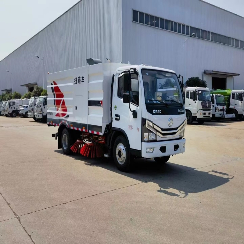 5, 000 Liters Cleaning Truck Vacuum Road Sweeper Truck Sweeping Truck Road Sweeping Truck Vacuum Cleaner Truck Sweeper Washing Truck Street Washing Truck