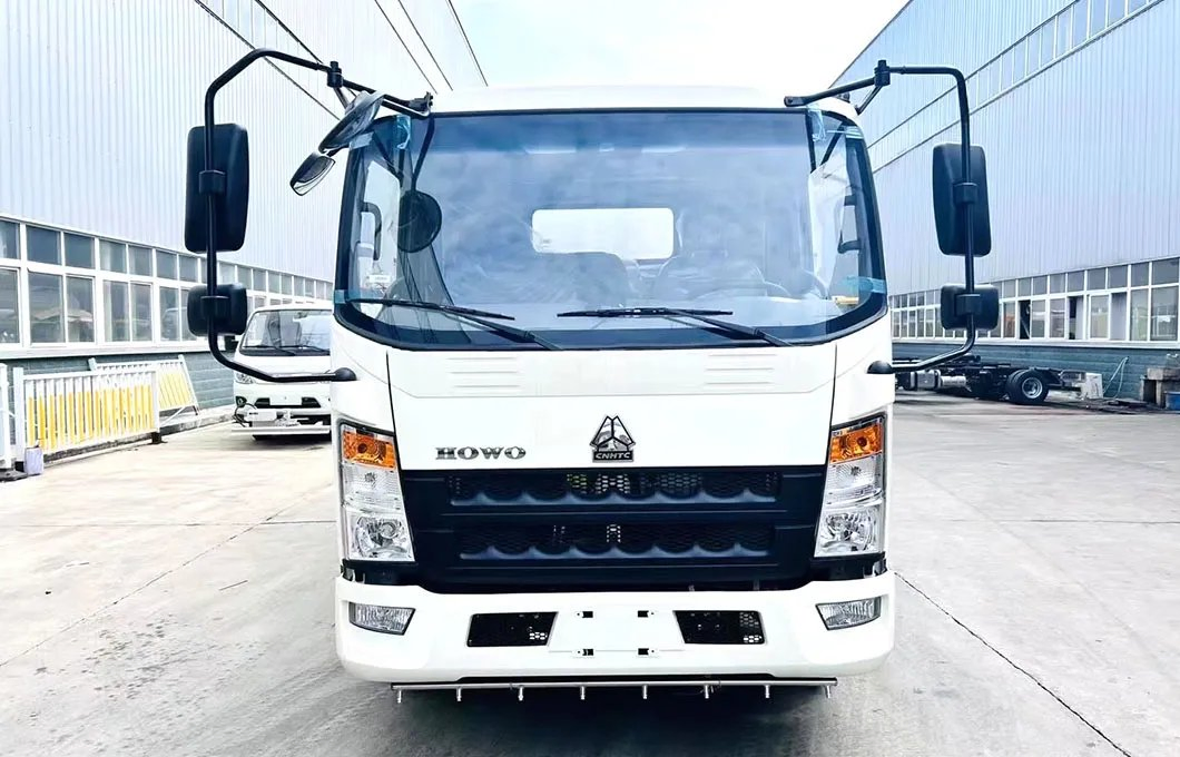 HOWO 10cbm Diesel Street Sweeper Truck Road Broom Truck Vacuumstreet Cleaning Truck for Sale