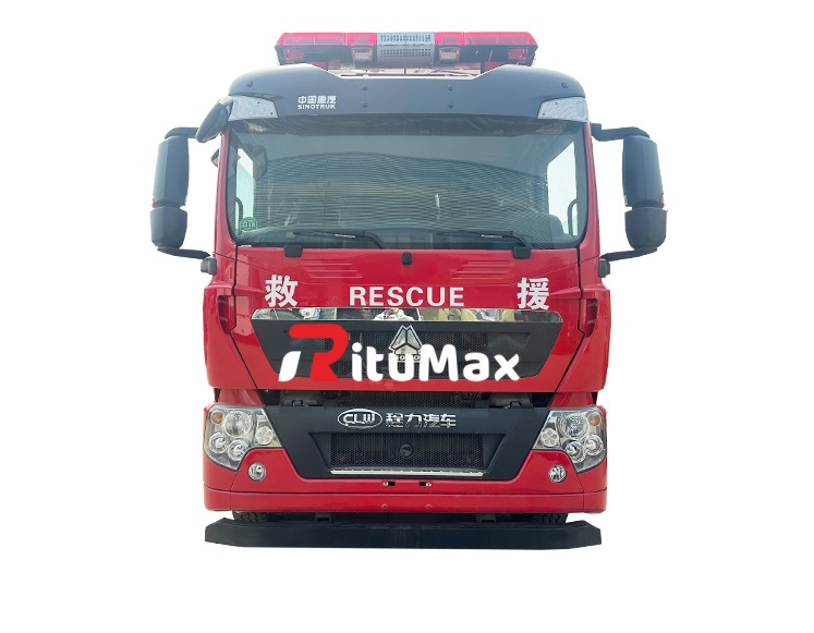 Hot Sale HOWO Sinotruck I Suzu 4X2 4X4 Fire Fighting Heavy Truck Water Tank Fire Truck with Fire Control and Fire Fighting Equipment