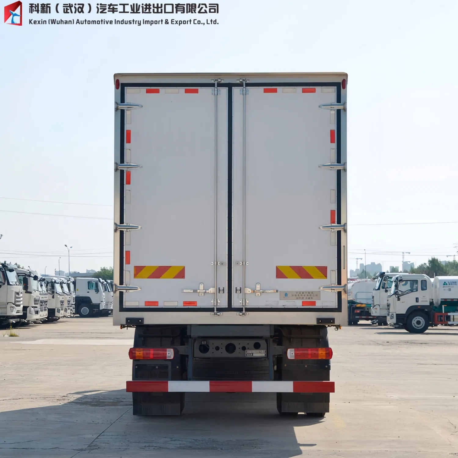 Shacman Foton Dongfeng 4X2 6X4 10-30ton Electric Car Ice Cream Refrigerated Cargo Van Box Mini Refrigerator Truck Freezer Truck Cold Chain Food Truck for Sale