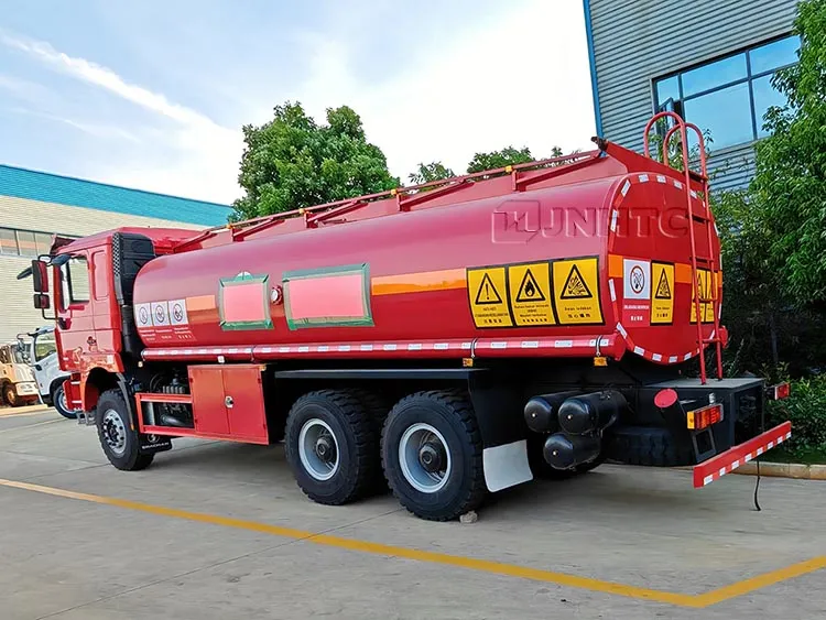 Shacman F3000 Tanker