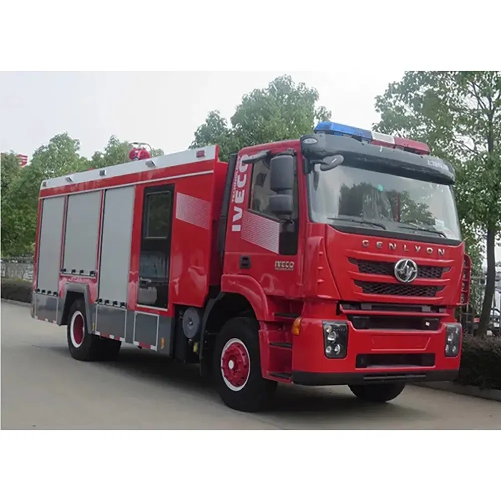 Factory Price 4X2 8000L Water Foam Fire Fighting Rescue Truck for Sale