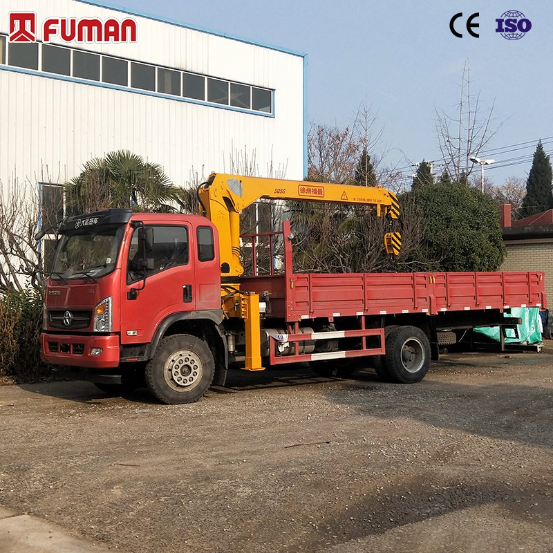 Cargo Truck with a 5t Straight Arm Crane Lorry-Mounted Crane Manipulator Boom Truck Manipulator Crane