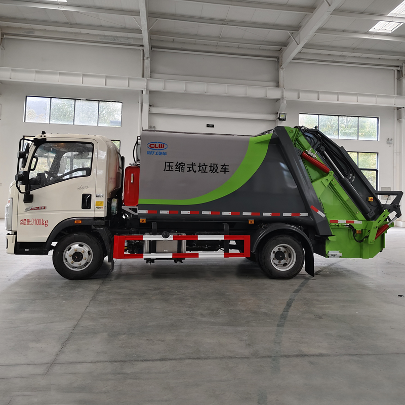 HOWO 6cmb Mini Compactor Garbage Truck, Highly Efficient Garbage Disposal
