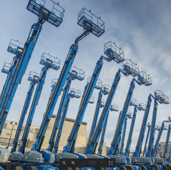 High Altitude Operation 25m 29m 30m 32m 33m 42m 45m 48m Aerial Work Ladder Lift Platform Lifting Pickup Crawler Bucket Hydraulic FAW HOWO Specification Truck