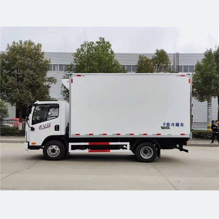 5 Tons FAW Refrigerator Truck Frozen Food Transport Truck for Sale