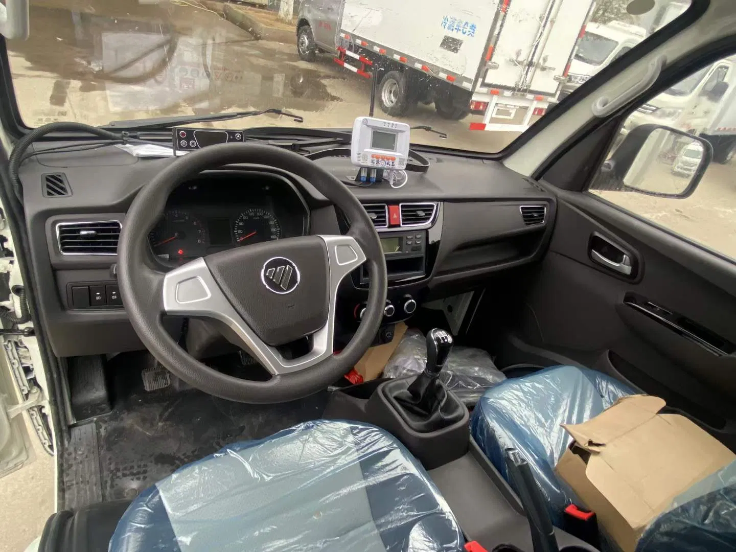 Foton 4X2 1 -2 Ton Small Mini Refrigerator Truck Refrigerated Truck for Sale