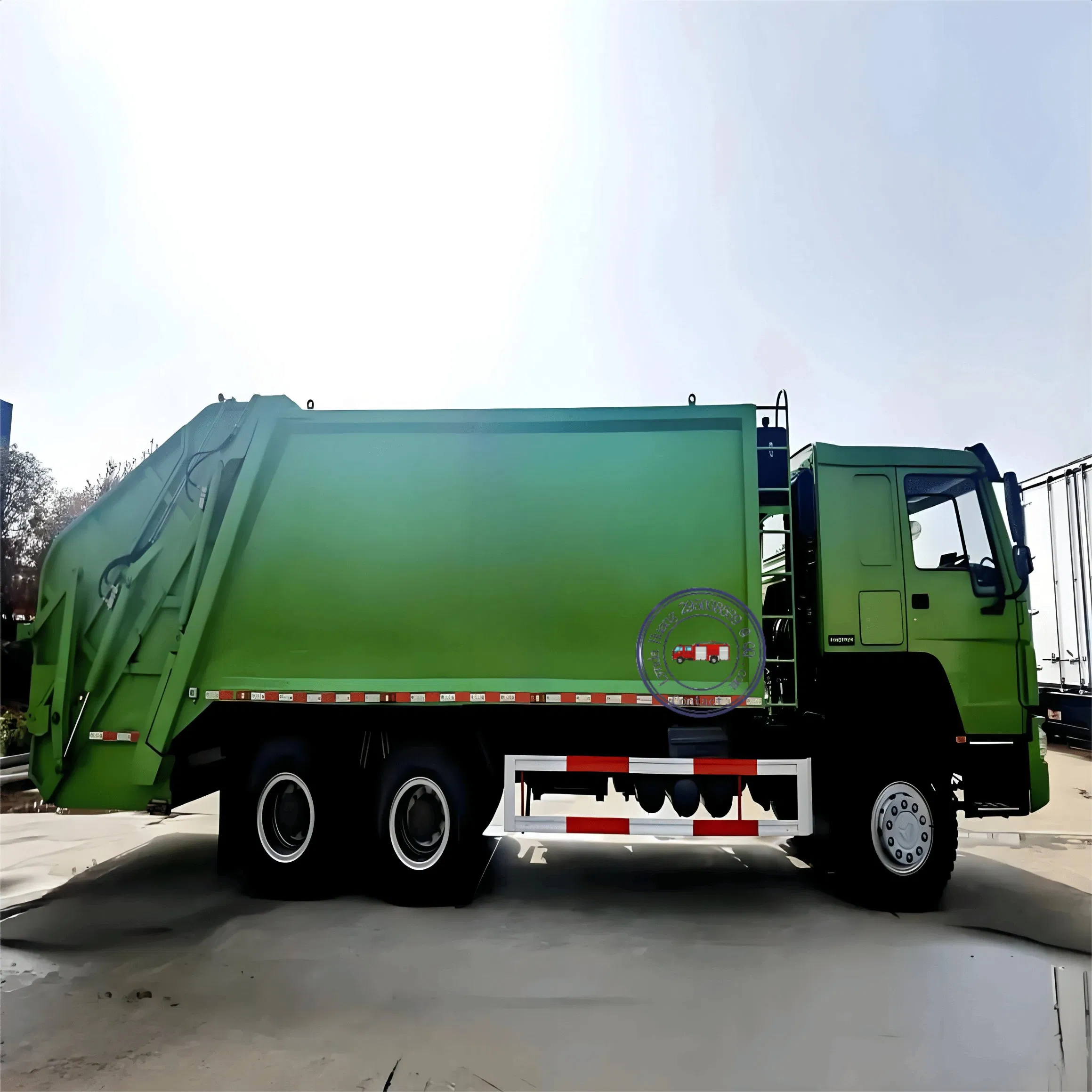 Advanced HOWO Durable High-Capacity 18m3 20m3 Compactor Garbage Truck for Sale