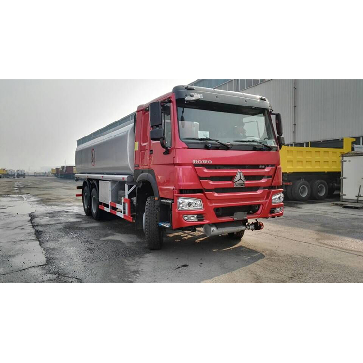 New HOWO 371HP Diesel Oil Water Tanker Truck 20000 Liter Stainless Steel Fuel Tank 6*4 10 Wheels