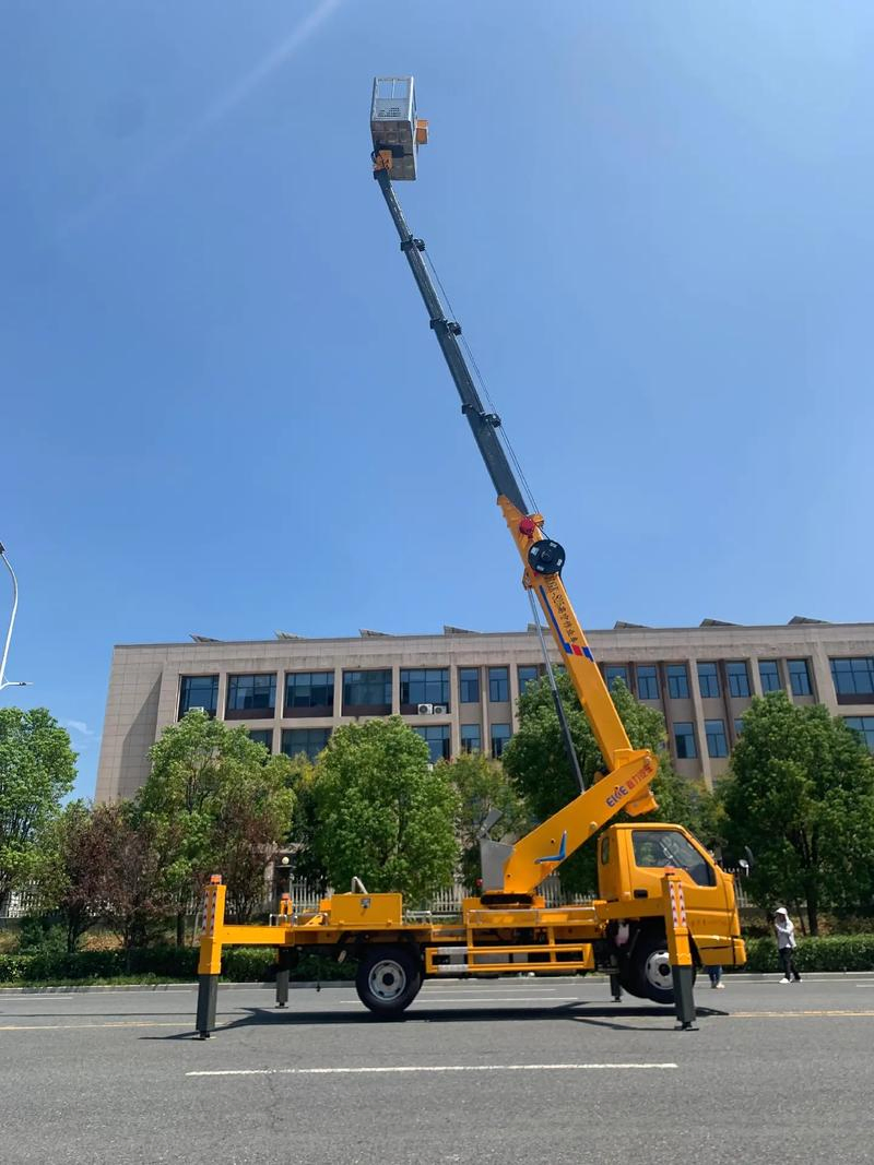Aerial Work Ladder Lift Platform High Altitude Operation 25m 29m 30m 32m 33m 42m 45m 48m Lifting Pickup Crawler Bucket Hydraulic Raising Truck