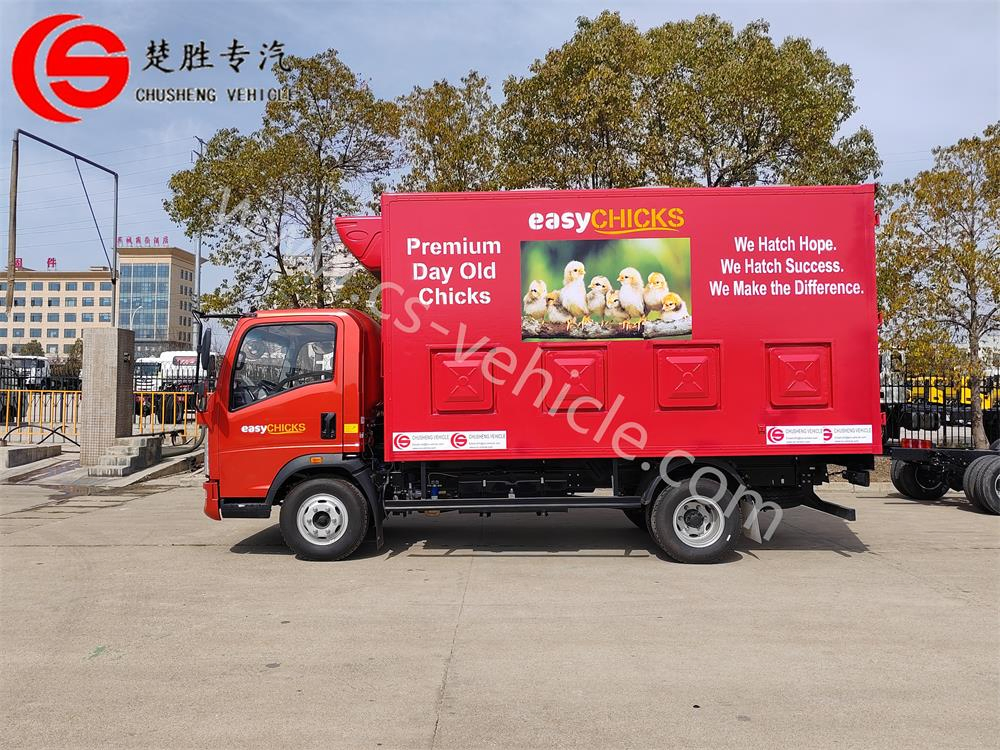 HOWO 4X2 Chicken Baby Livestock Transport Truck Van Truck