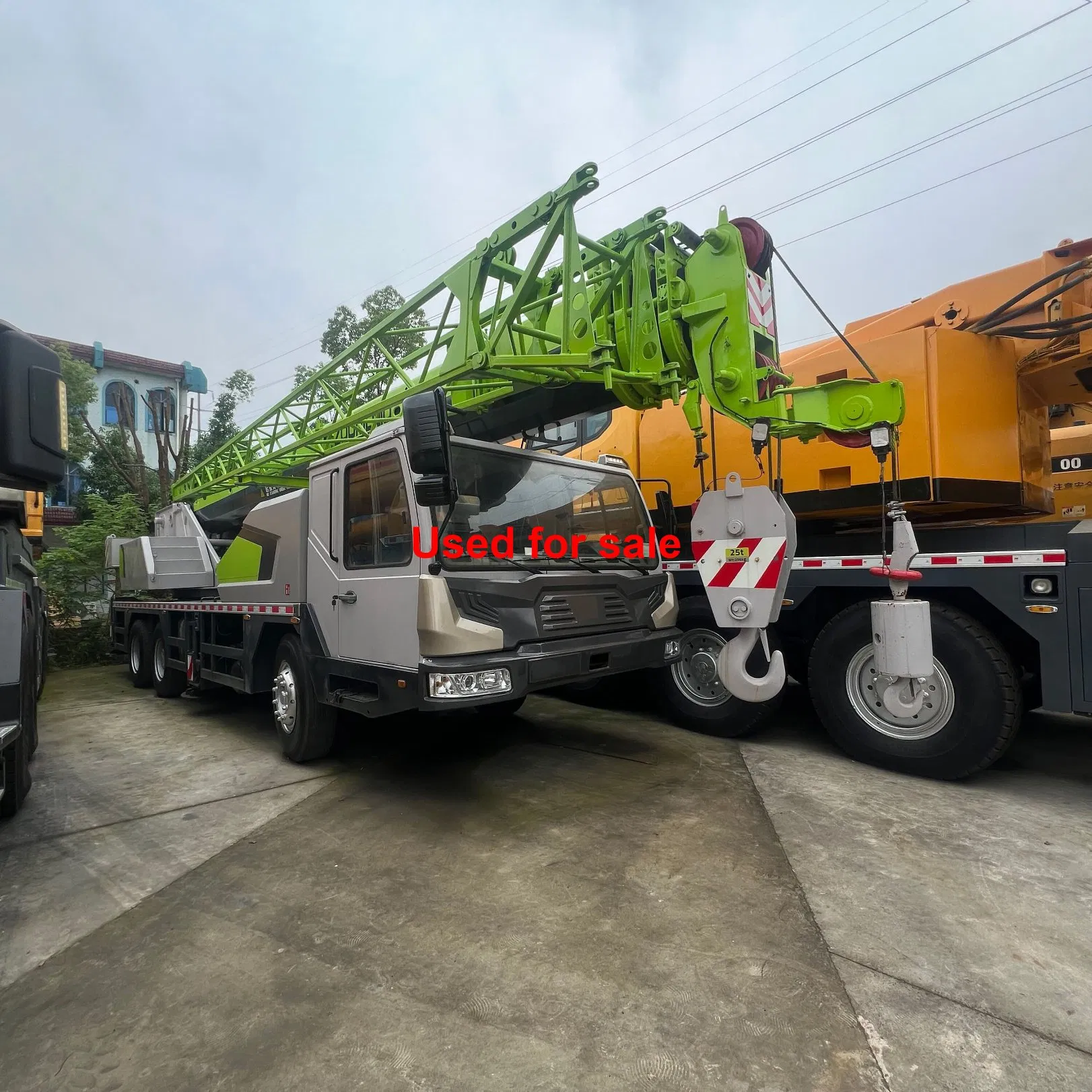 Zoomlion 25ton Truck Crane Cargo Truck