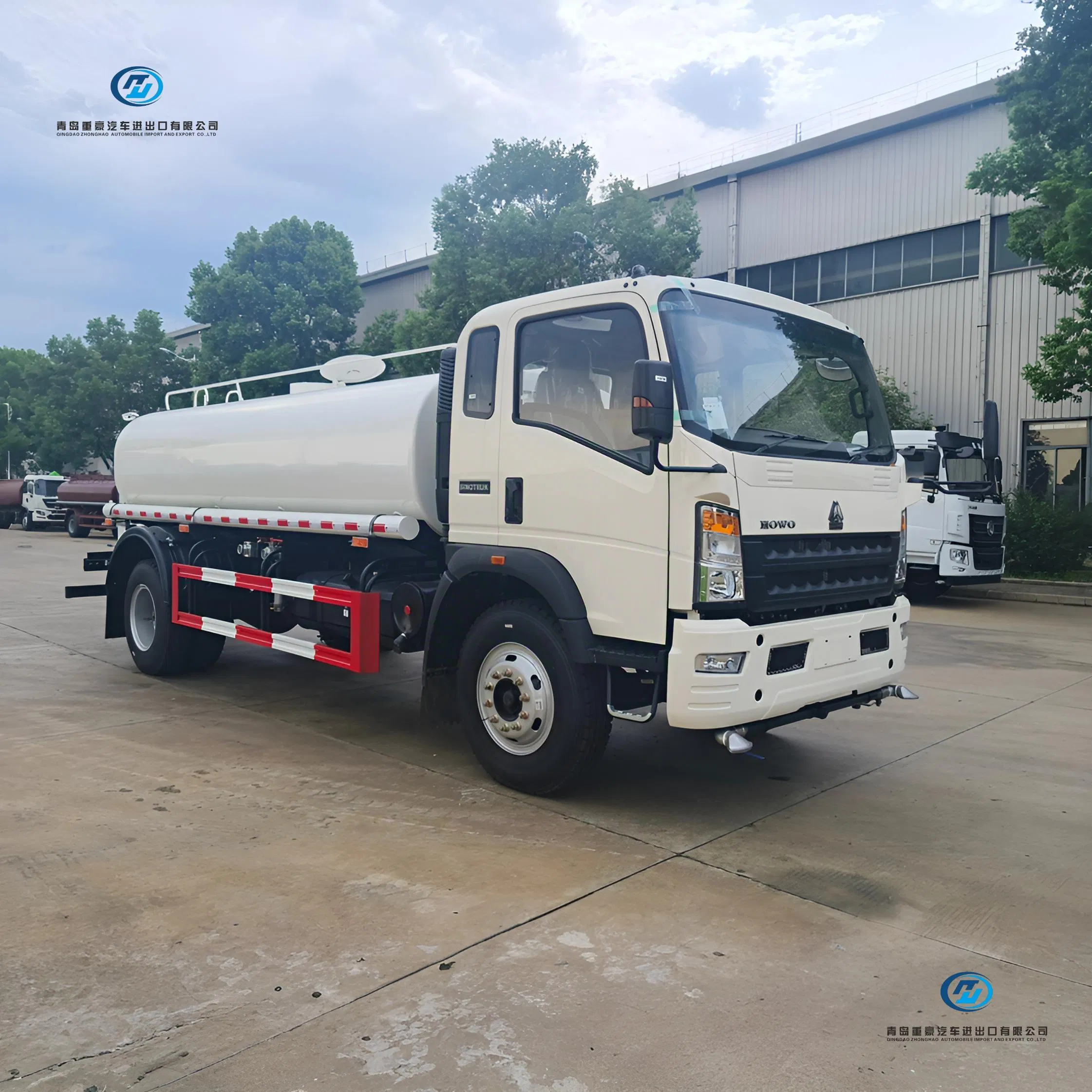 Sinotruk New Used HOWO Drinking Cleaning Fire Fighting Sprat Sweeper Cargo Van Lorry Bowser Delivery Transport Road Sprinkler Barrow Water Tank Tanker Truck
