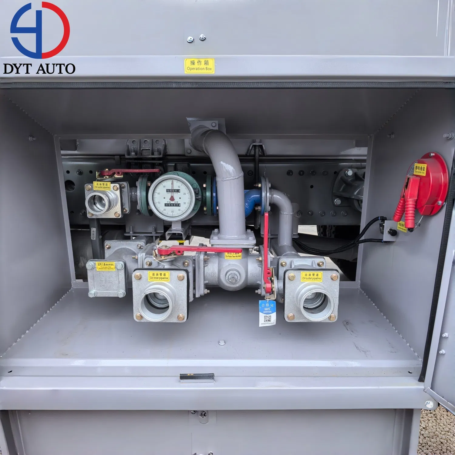 Sinotruk HOWO 6X6 off-Road 20000L 20000litre 20ton 20m3 Fuel Tanker Truck