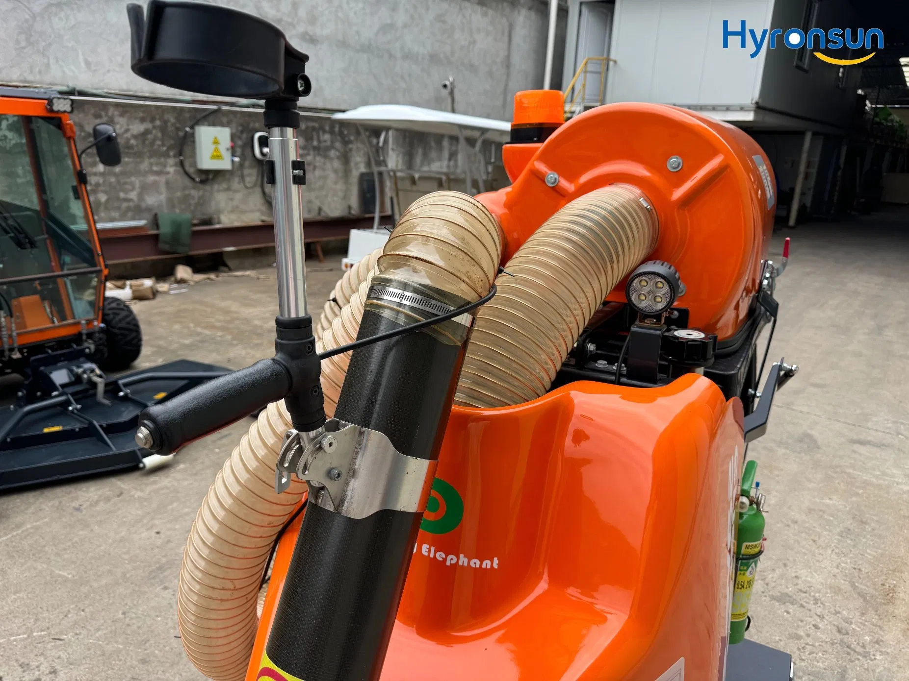 Rechargeable Floor Sweeper Pure Vacuum Street Electric Sweeper Truck