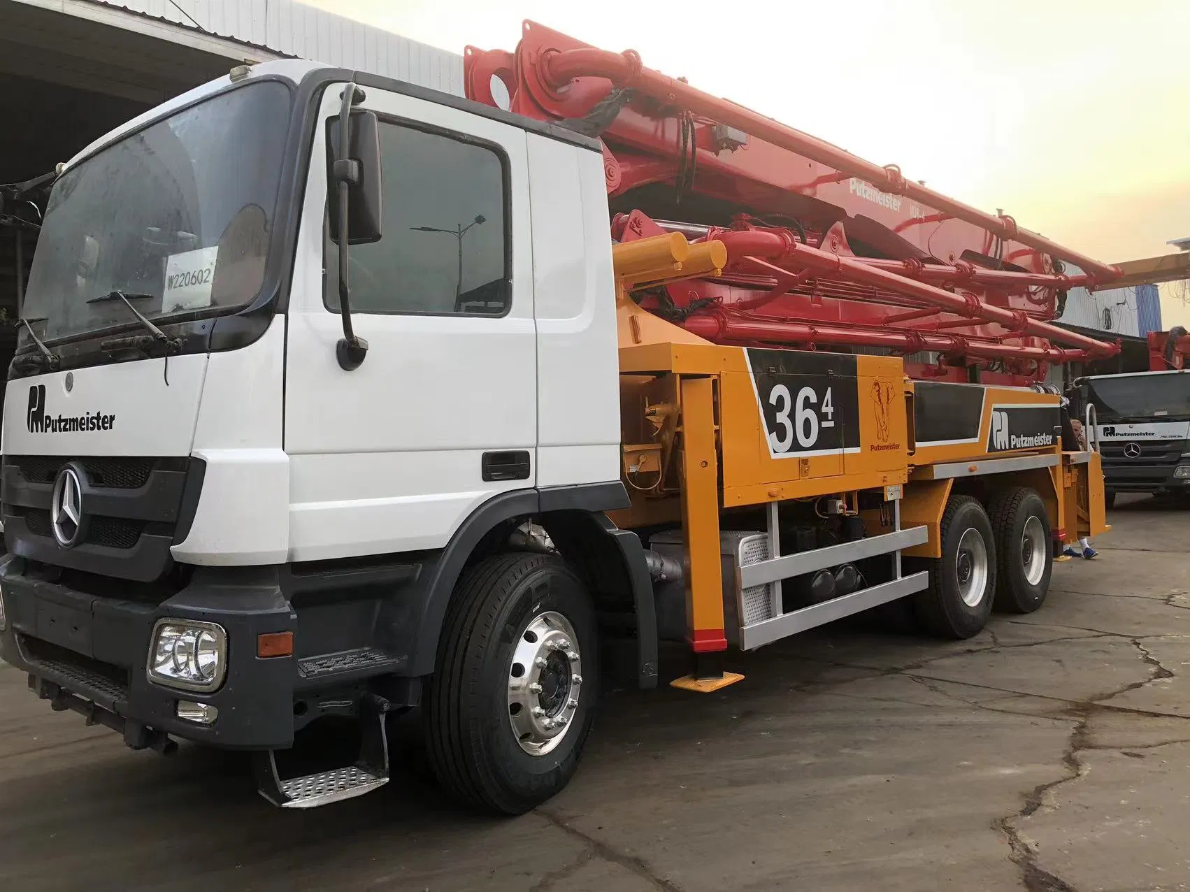 Putzmeister 36m Benz Concrete Equipment Concrete Placing Boom Beton Pump Machine Used Truck Mounted Concrete Pump Truck