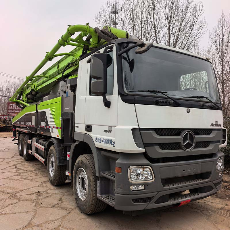 High Quality Used Zoomlion Sany Putzmeister 56X-6rz 38m 40m 43m 47m 48m 49m 52m 56m 63m Concrete Pump Truck with Actros 4141 Chassis Mercedes Benz 56m for Sale