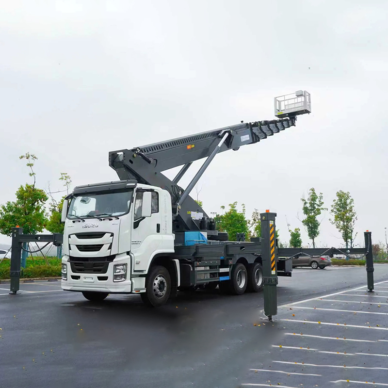 Japan Engine 60-Meter Straight Boom Aerial Work Platform Truck, High-Reach Platform Truck, Suitable for Various Aerial Work Tasks.