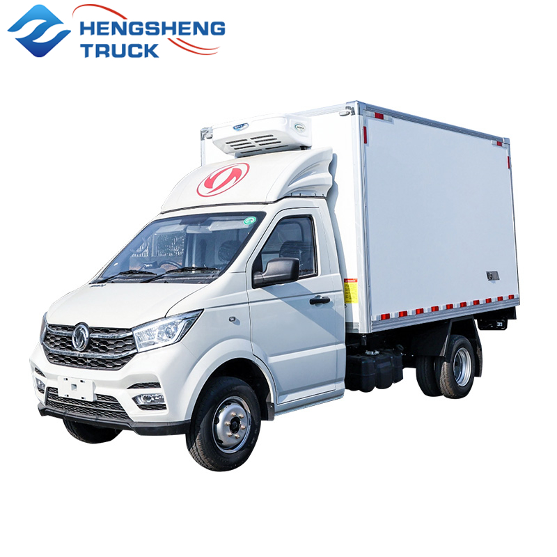 Dongfeng 4X2 Small Chiller Lorry Refrigerator Van Cooling Box Truck for Sale