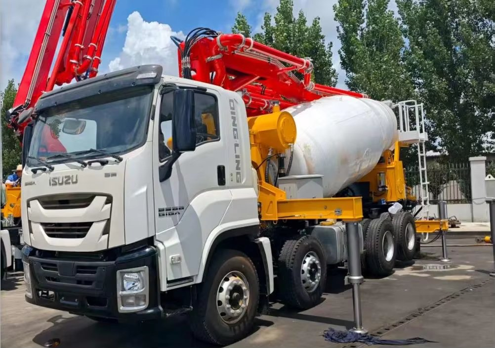Jiuhe Multifunctional Integrated 30m Mixer Pump Truck Concrete Mixing Machine Concrete Pump
