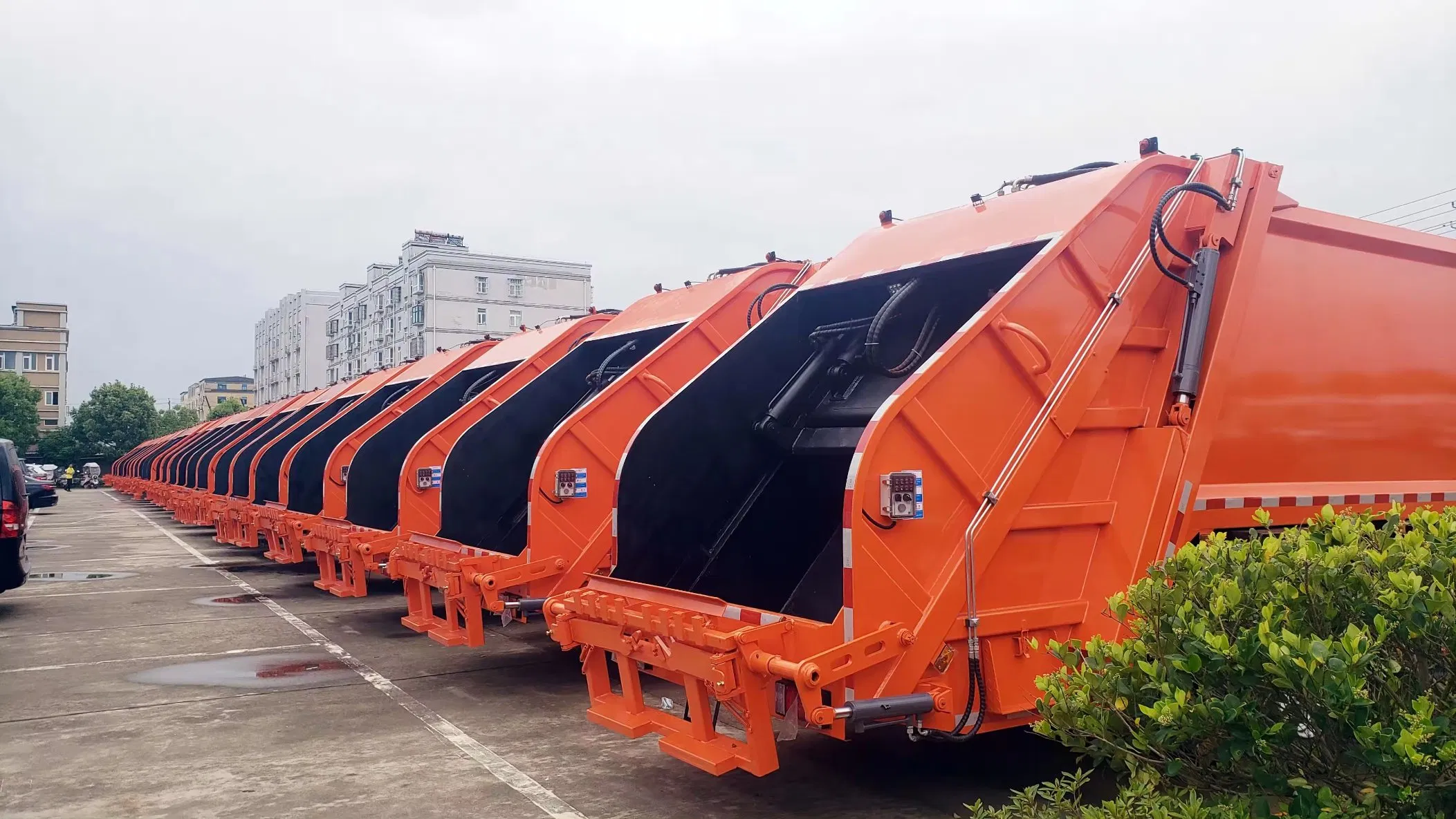 12m3 I Suzu Garbage Compactor Truck/Compression Garbage Truck Rear Load Garbage Truck for Sale