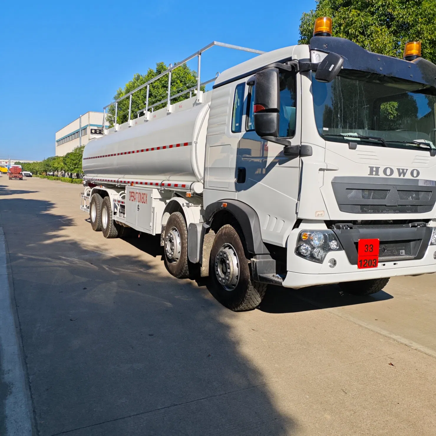 Sinotruk Shacman New Used 6X4 Lhdrhd 340HP Fuel Semi Trailer Tanker Tractor Dump Dumper Delivery Transport Cargo Water Diesel Refueling Dispenser Oil Tank Truck