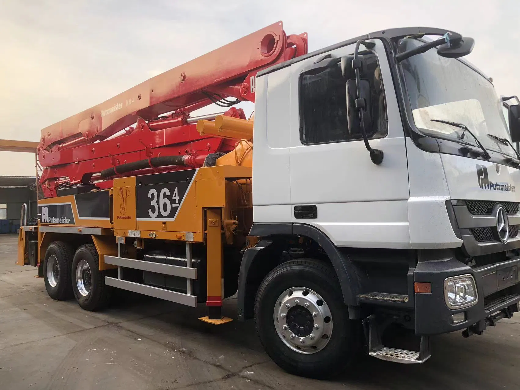 Putzmeister 36m Benz Concrete Equipment Concrete Placing Boom Beton Pump Machine Used Truck Mounted Concrete Pump Truck