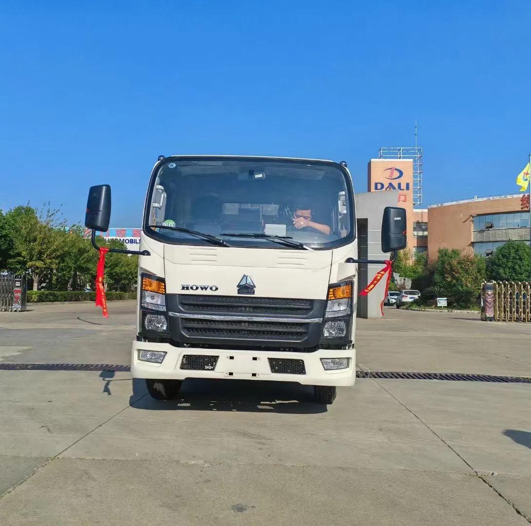 Sinotruk HOWO 4× 2 Compactor Garbage Truck, a Garbage Collection Vehicle