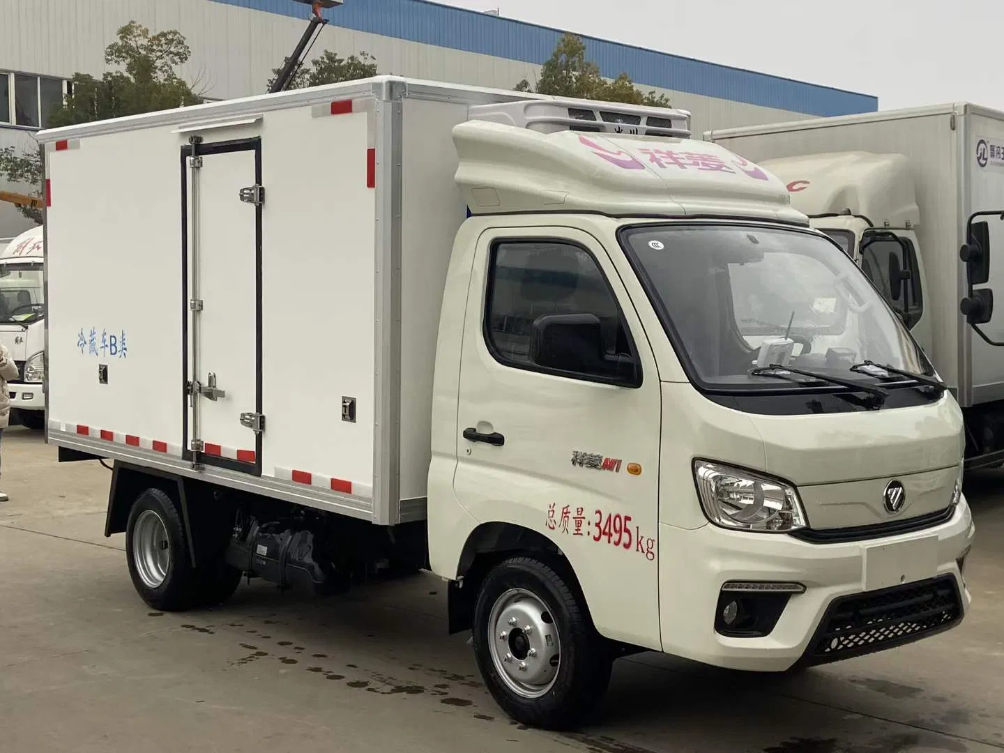 Foton 4X2 1 -2 Ton Small Mini Refrigerator Truck Refrigerated Truck for Sale