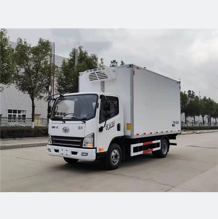 5 Tons FAW Refrigerator Truck Frozen Food Transport Truck for Sale
