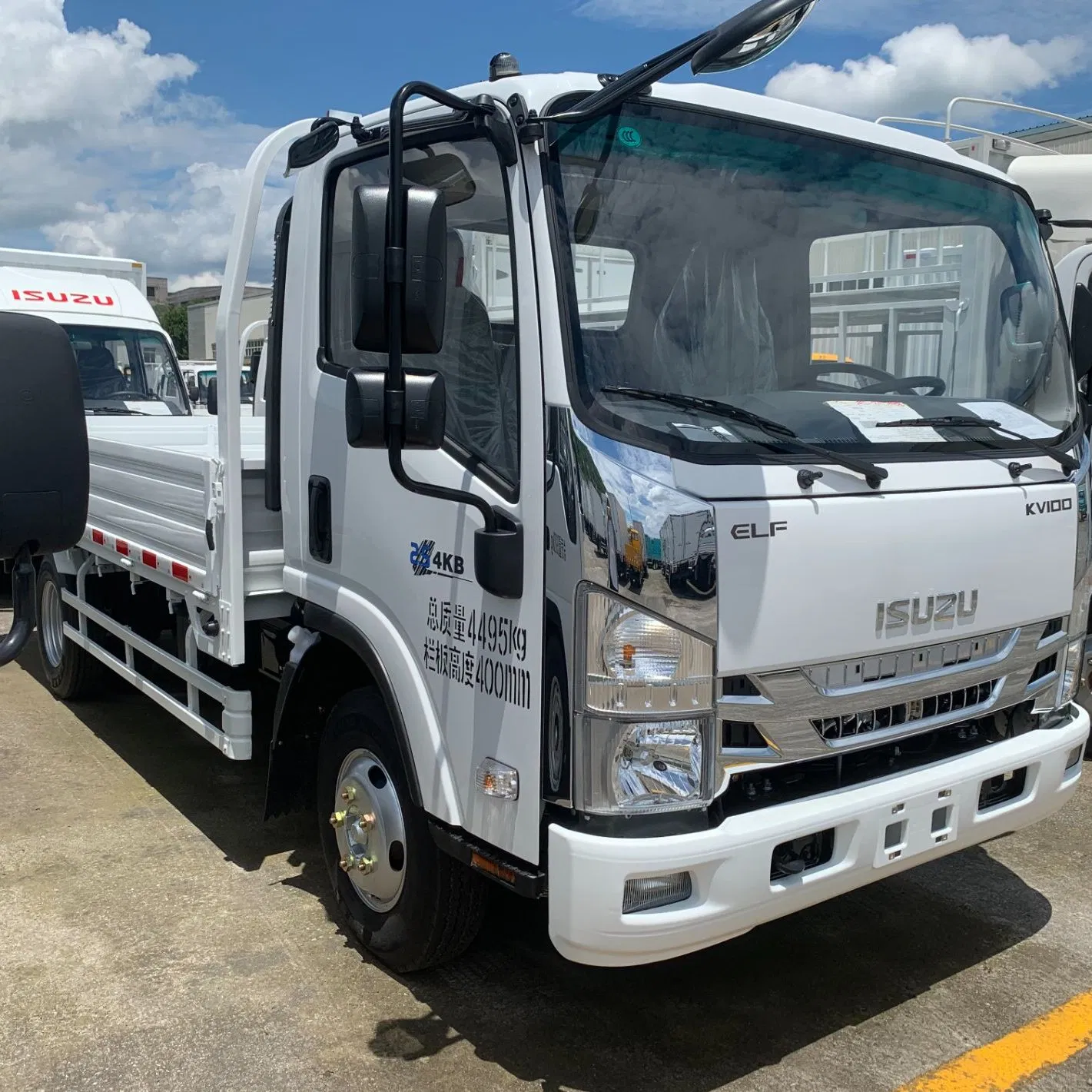 2026 New Year 2025 Model Kv100 Fence Diesel Cargo Truck Light Truck Bulk Feed Transport Trucks Livestock Transport