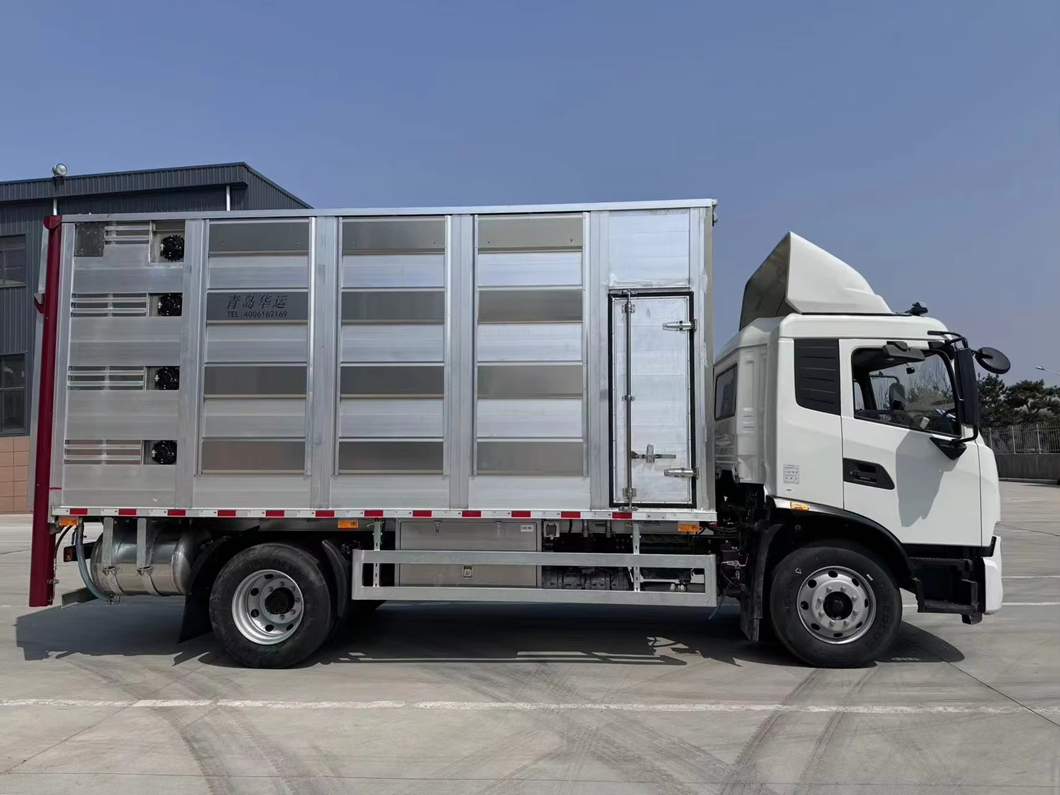 Livestock Transport Truck for Pigs and Cows-Custom Box Sizes, Air Conditioning &amp; Filter Monitoring