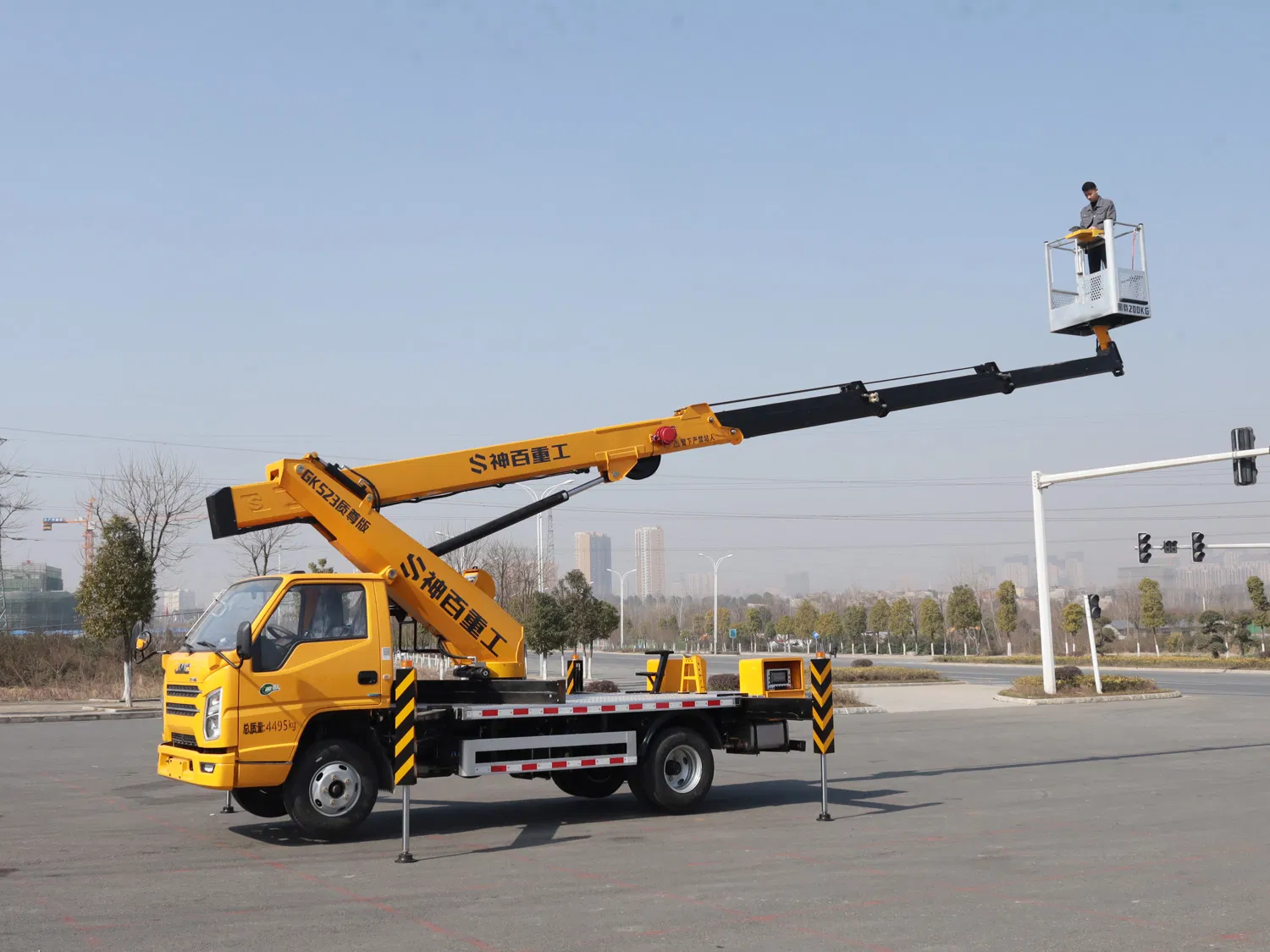 Jmc 4X2 20m 30m Aerial Working Work Platform Manlift Truck Cherry Picker Boom Lift Bucket Truck