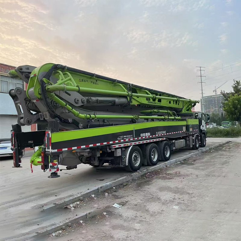 Heavy-Duty Cost-Effective Versatile Used Concrete Pump Truck with 56m Multi-Section Boom