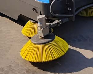 Automatic Sweeper Truck Clean Energy Integrated Machine Combining Sweeping, Spraying, and Vacuuming
