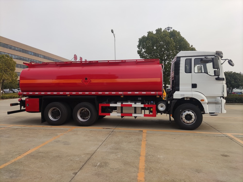 Heavy Fuel Oil Truck Tanker/20000 Liters Fuel Tank Truck