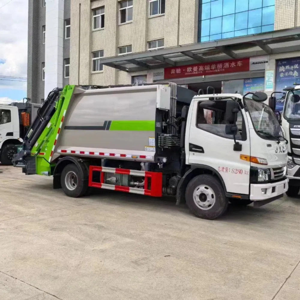 Stable Compactor Type Garbage Truck for City Beautification Campaign