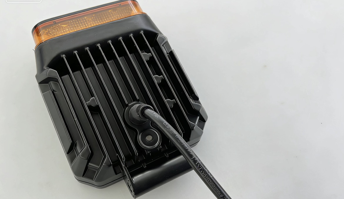 Ultra Bright Waterproof LED Headlight Bulb for Cars