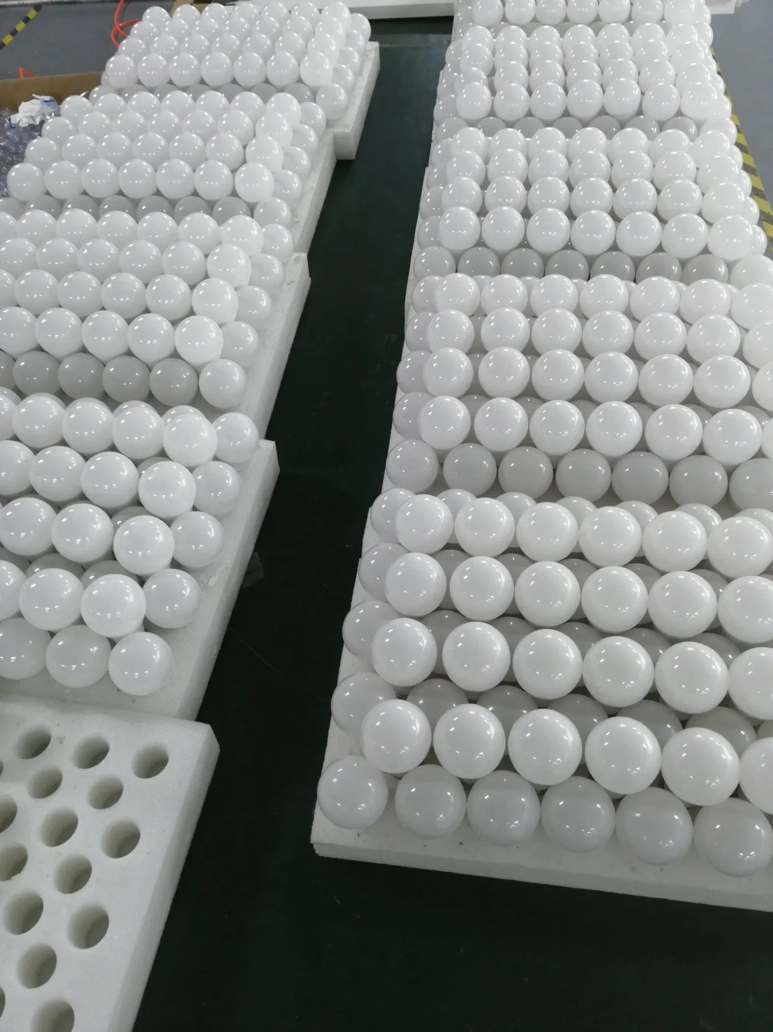 Waterproof Dimmable DC48V LED Bulb for Poultry Houses