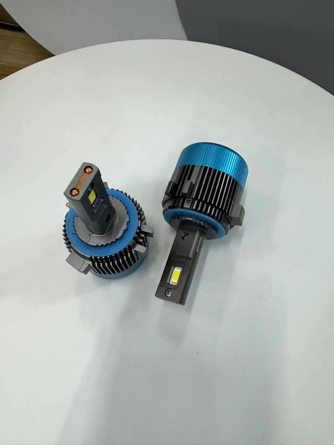 Package Size 21X16X6cm LED Headlights