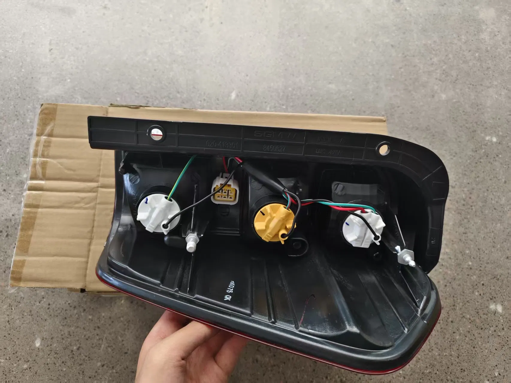 Car Accessory Right Taillight Assembly E230 Air EV 24331835