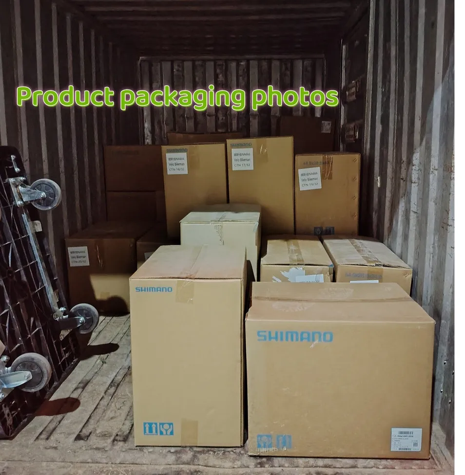 Loading goods in container 1