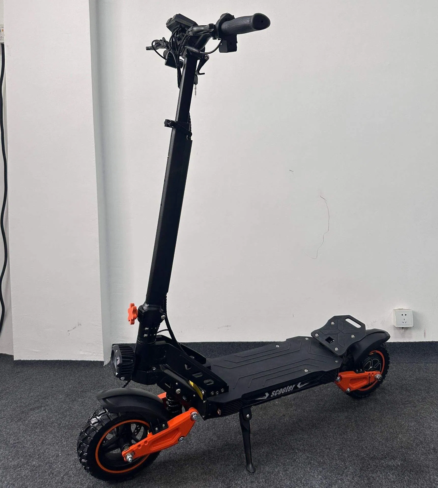 Aluminum Alloy Power-Assisted Light Portable Adult Electric Scooter Foldable Wholesale