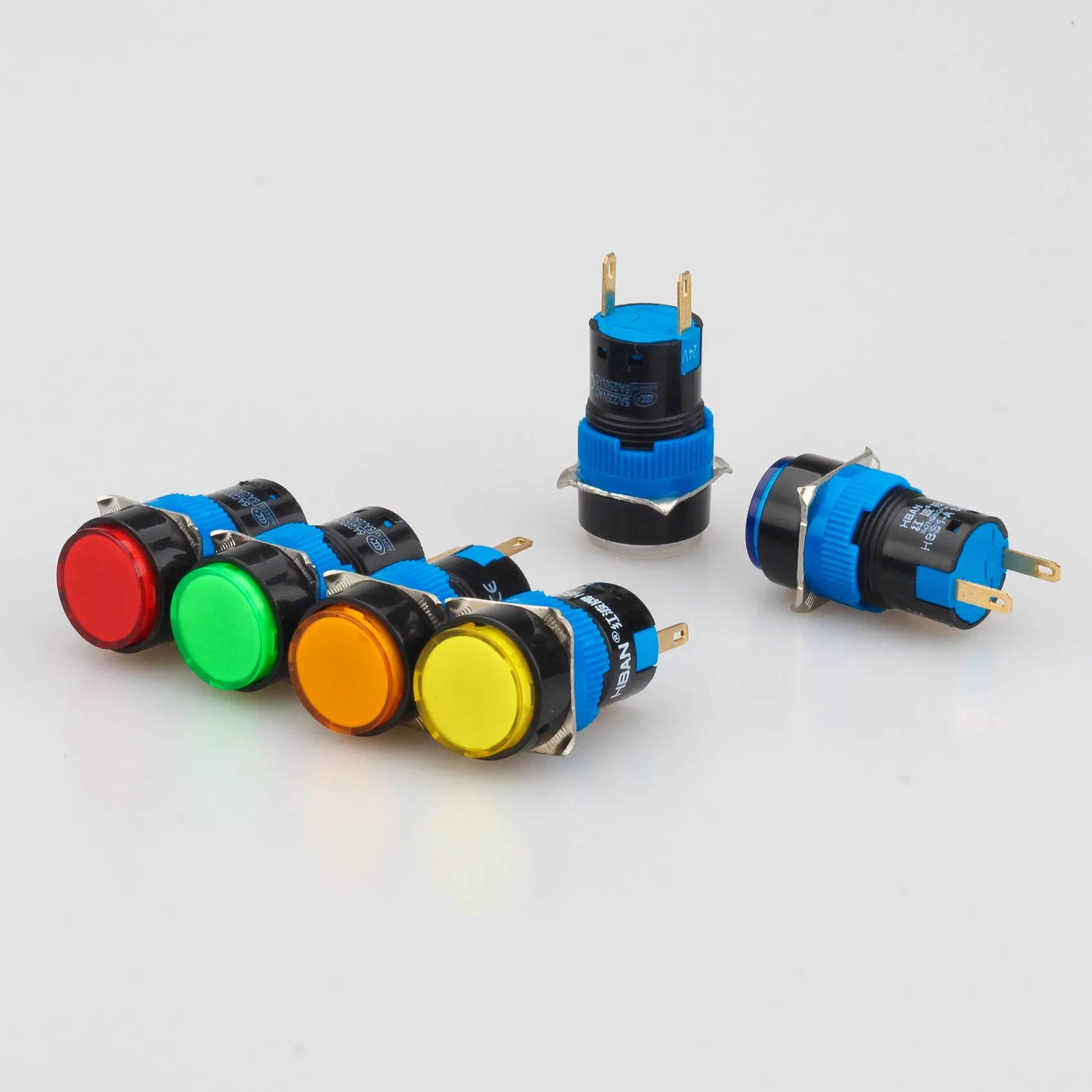 16mm Round Headed Plastic Material Easy to Clean Oil Resistant IP65 Level Signal Light